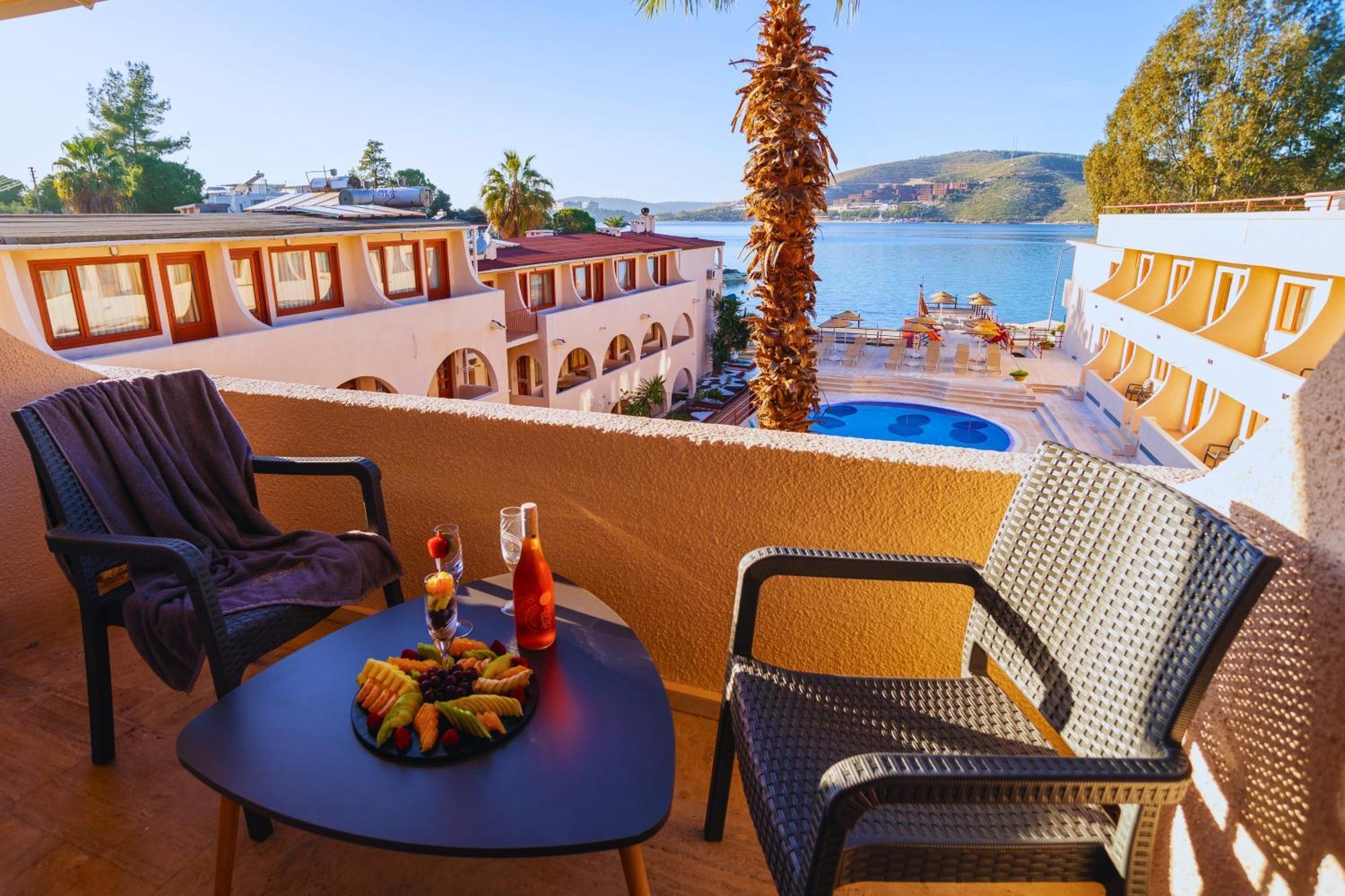 Club Aquarium Hotel & Spa Guvercinlik  Eksteriør bilde