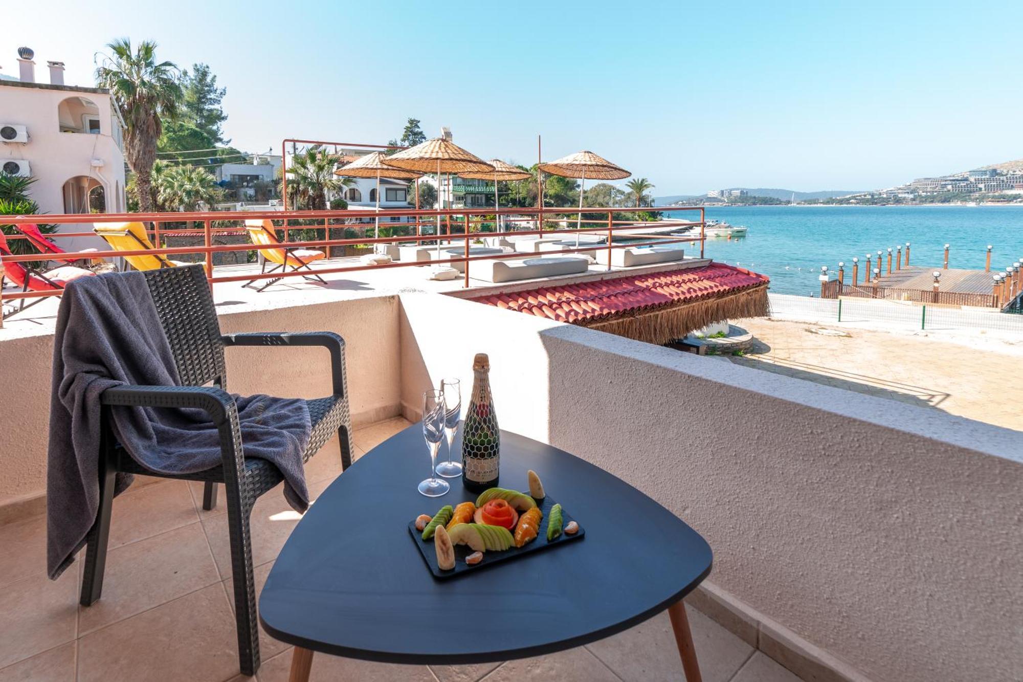 Club Aquarium Hotel & Spa Guvercinlik  Eksteriør bilde