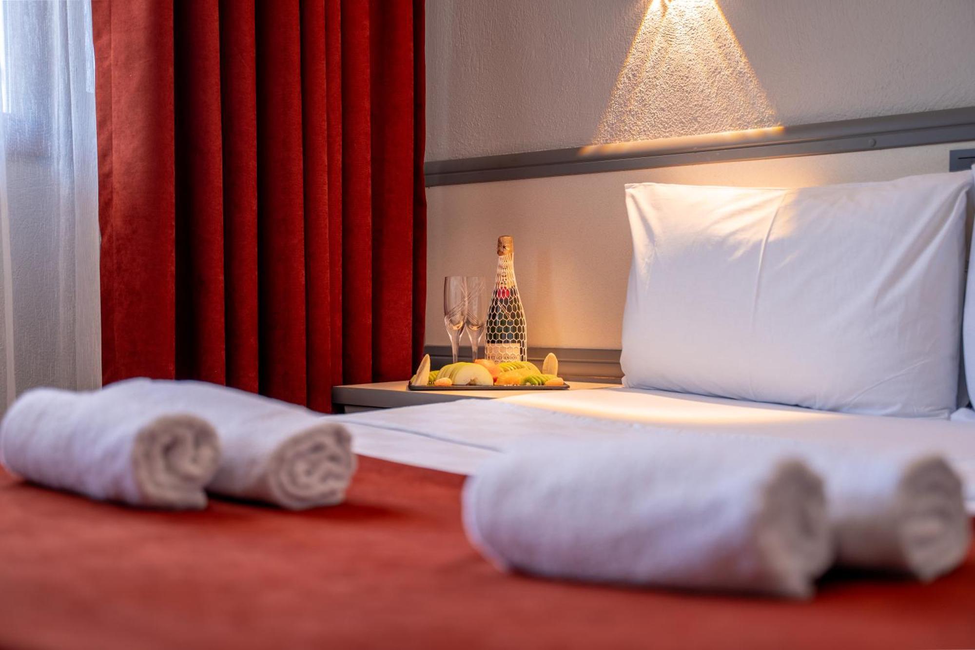 Club Aquarium Hotel & Spa Guvercinlik  Eksteriør bilde
